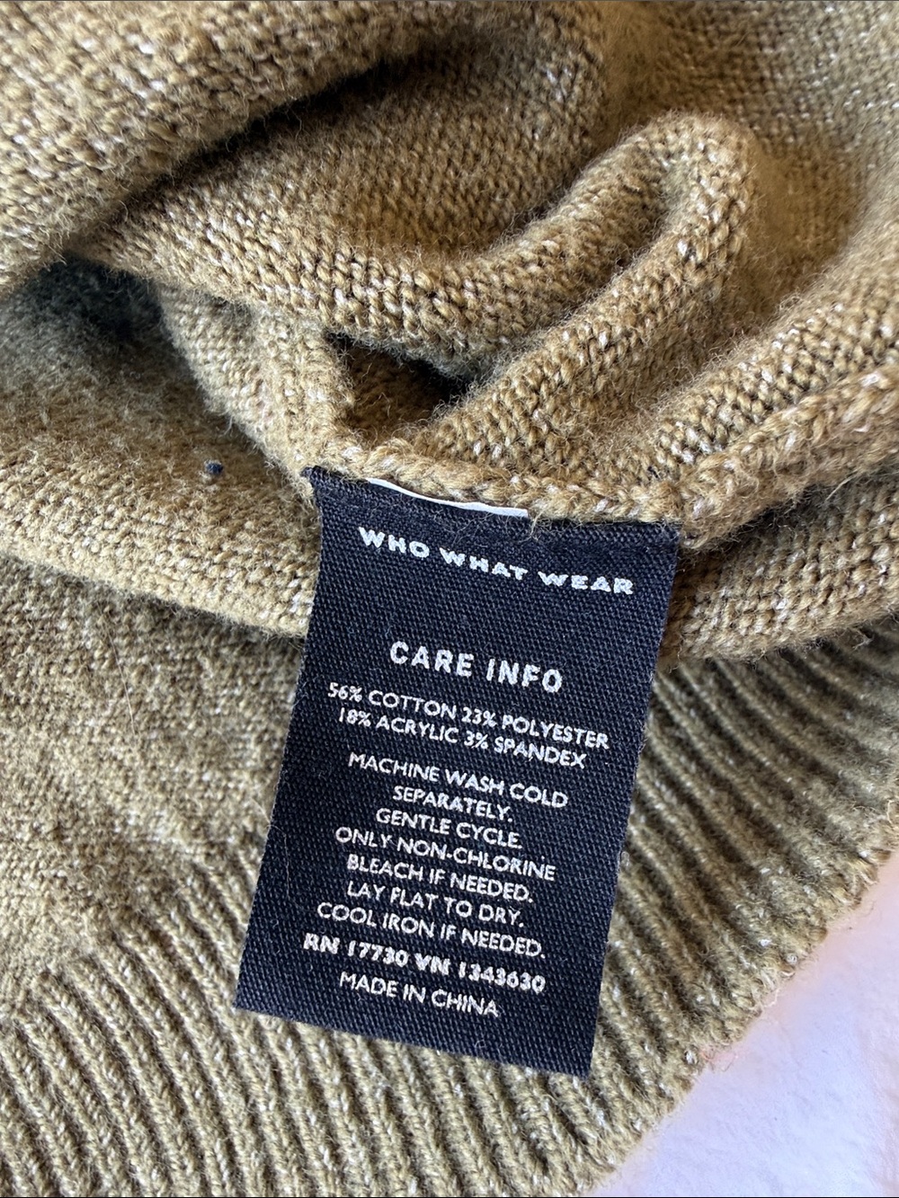WHO WHAT WEAR X TARGET
Puff Elbow Pullover Sweater, Olive Green, size M, EUC - Picture 6 of 10